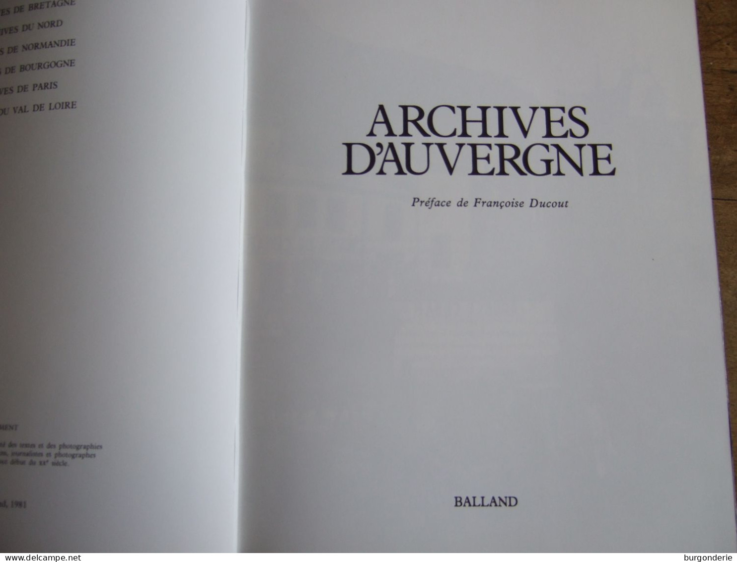 ARCHIVES D'AUVERGNE / JACQUES BORGE ET NICOLAS VIASNOFF / 1981 - Auvergne