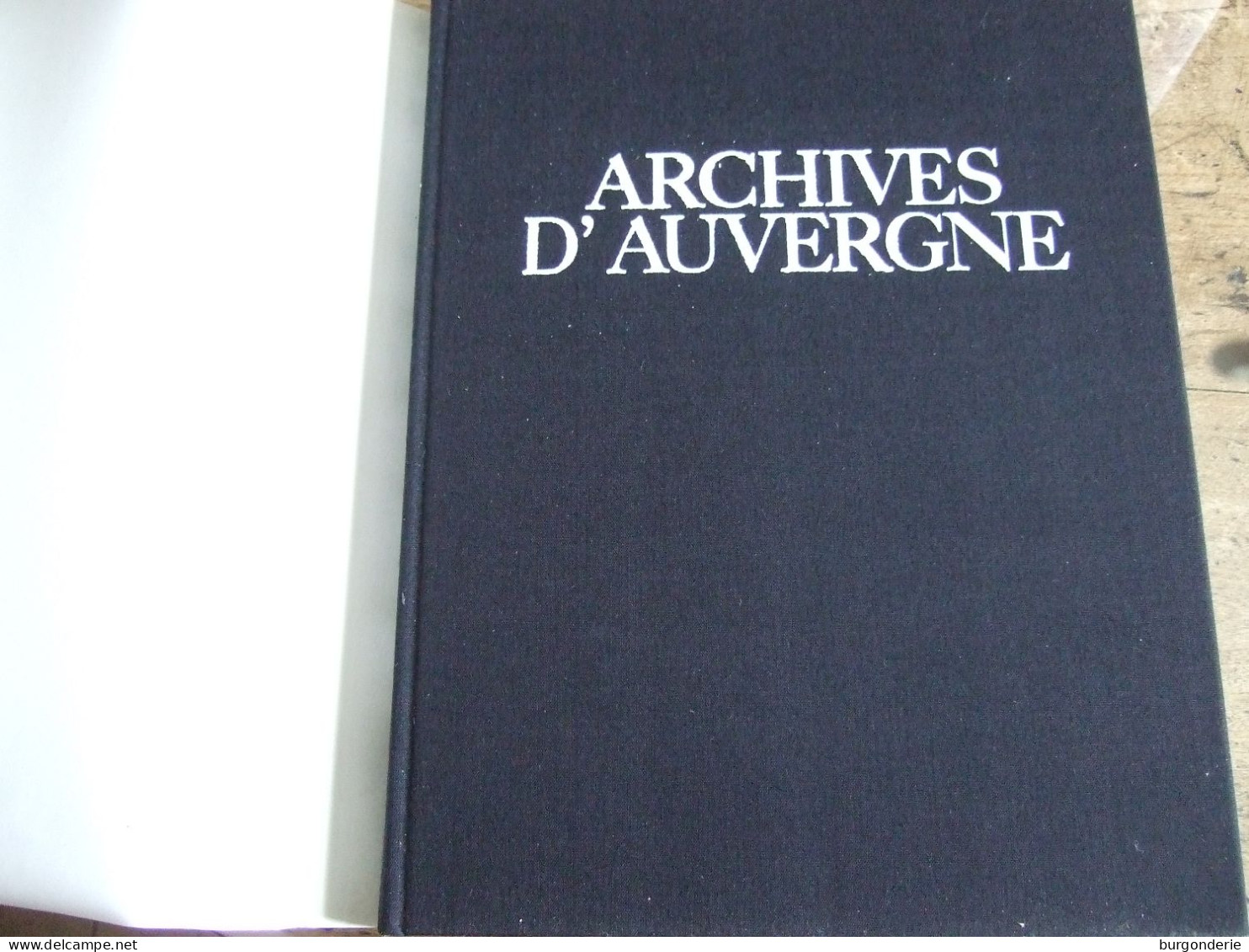 ARCHIVES D'AUVERGNE / JACQUES BORGE ET NICOLAS VIASNOFF / 1981 - Auvergne