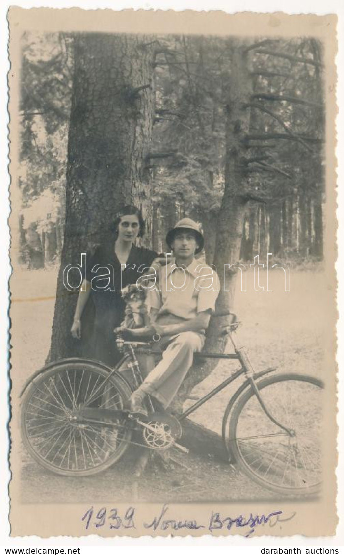 * T2/T3 1939 Brassó, Kronstadt, Brasov; Noa Nyaraló, Kerékpáros Pár Kutyával / Noua / Couple With Bicycle And Dog. Foto  - Non Classificati