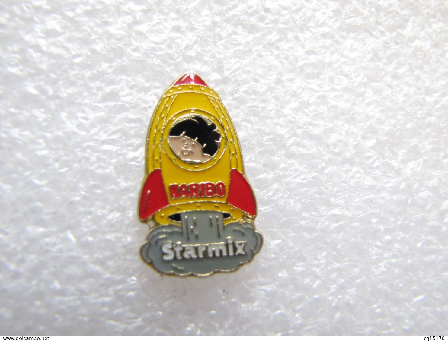 PIN'S    BONBON  HARIBO   STARMIX - Lebensmittel