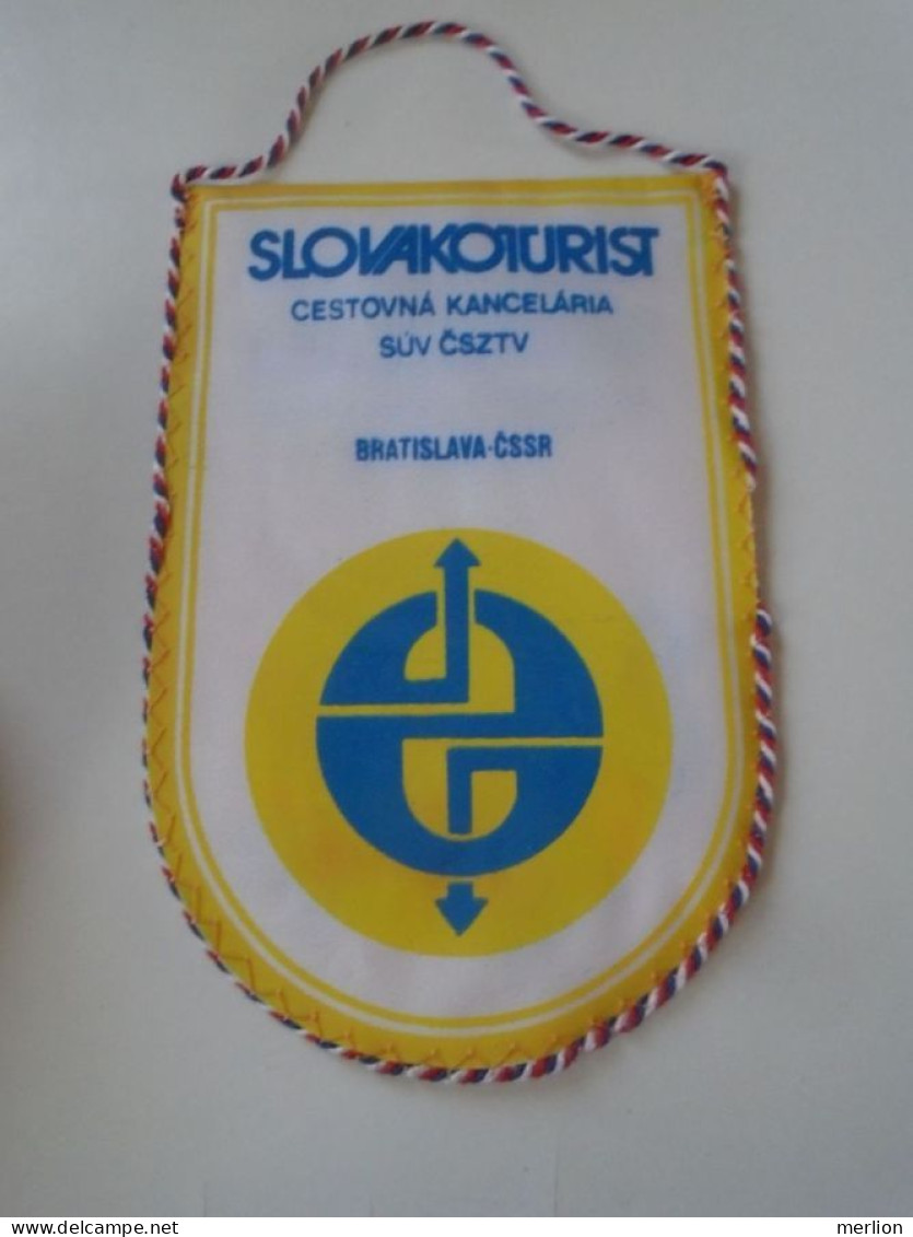 D202163   SLOVAKTOURIST Za Sportom A Oddychom Slovakia Czechia  FANION -Wimpel - Pennon -   120 X 190 Mm - Altri & Non Classificati