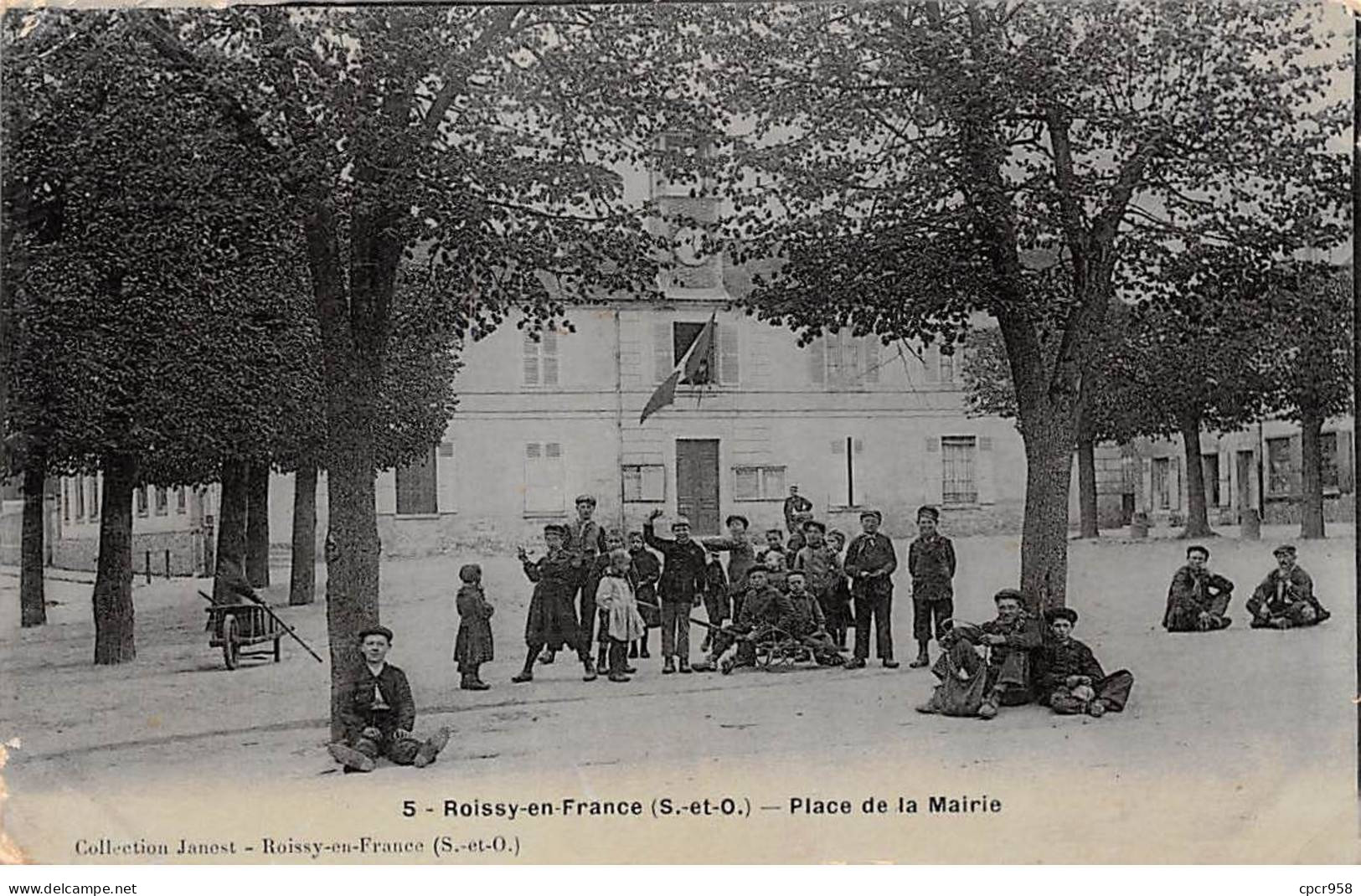 95 - ROISSY EN FRANCE - SAN45526 - Place De La Mairie - Roissy En France