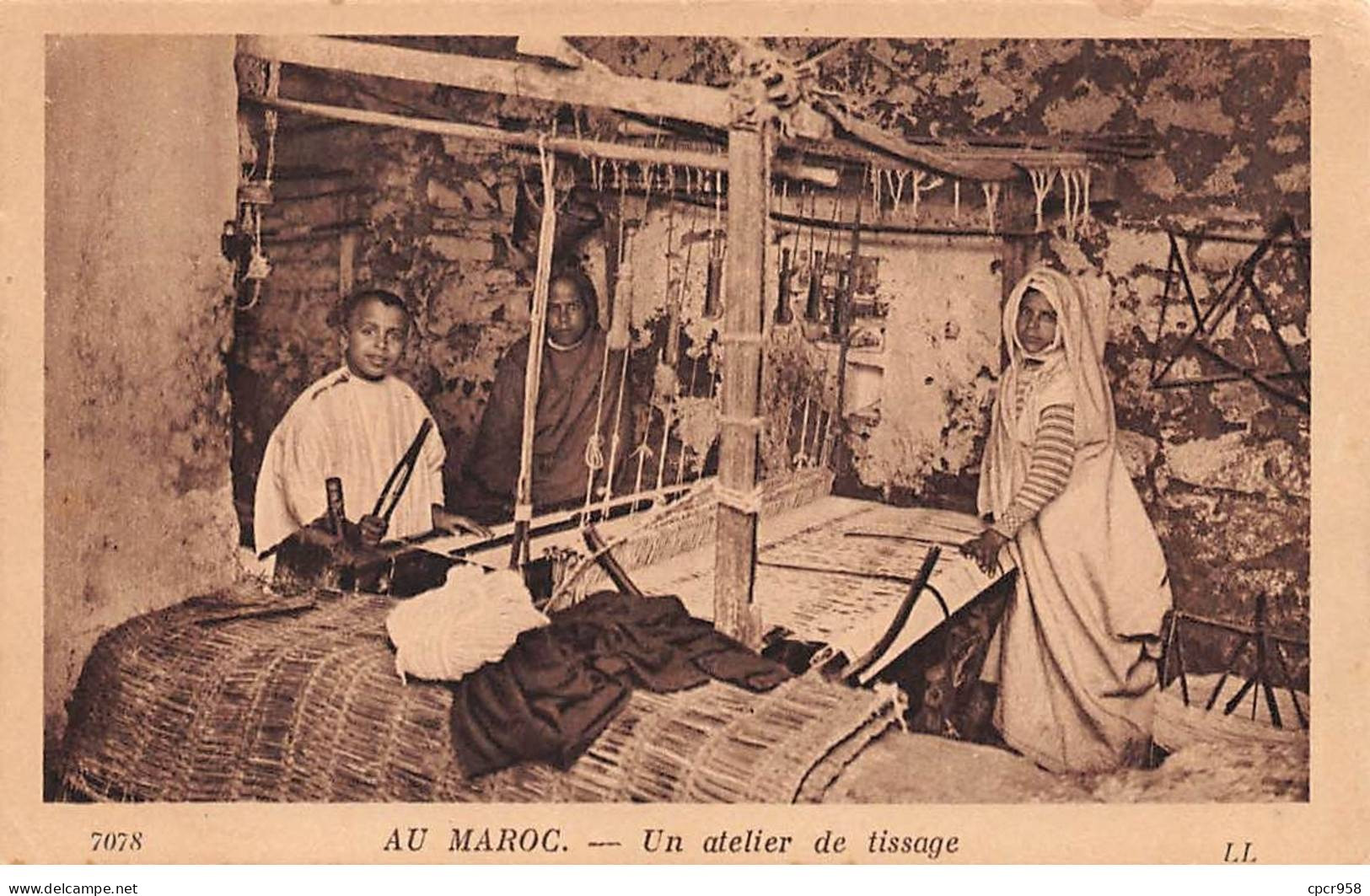 MAROC - SAN45547 - Un Atelier De Tissage - Andere & Zonder Classificatie