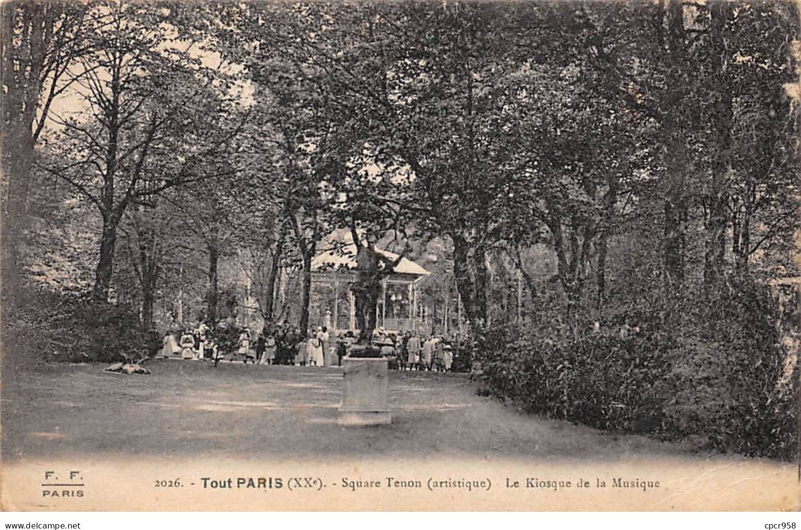 75020-SAN59890-PARIS.Square Tenon.Le Kiosque De La Musique - Paris (20)