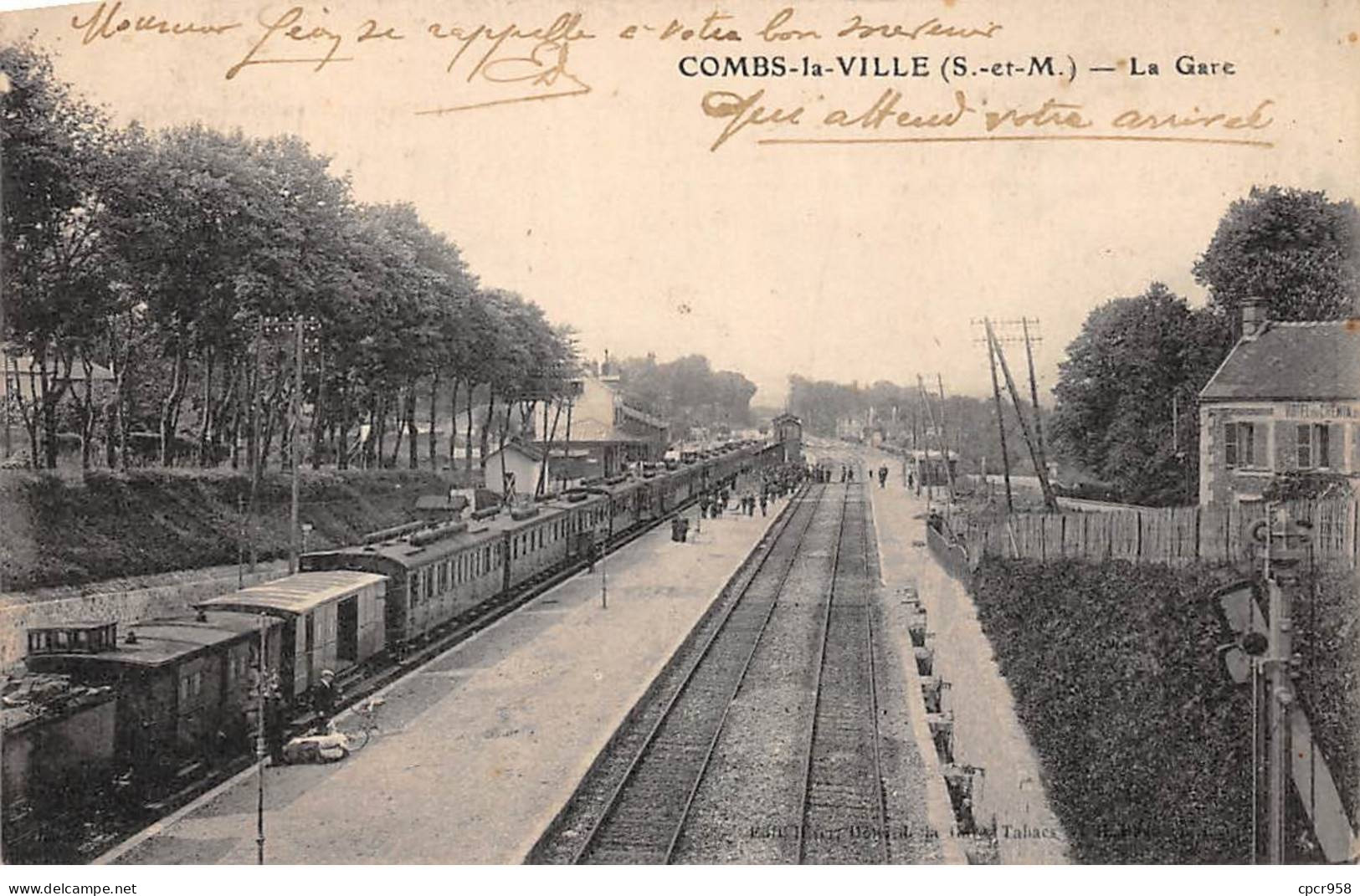 77-SAN59916-COMBS LA VILLE.La Gare.Train - Combs La Ville