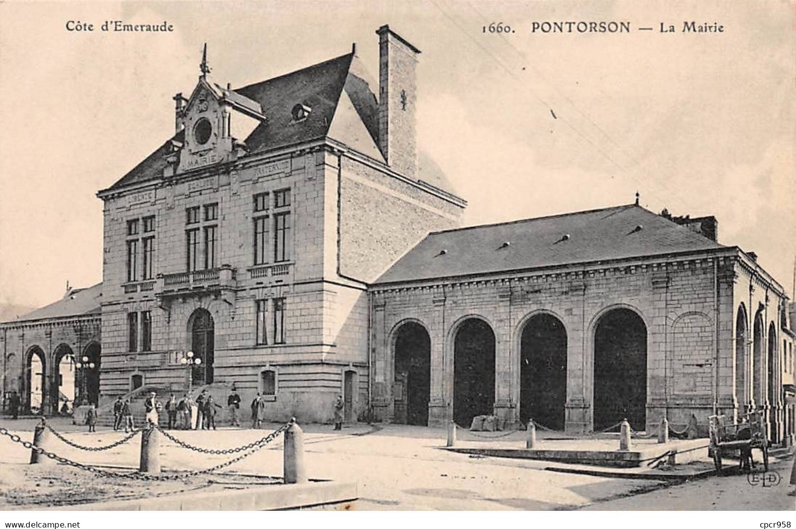 50-SAN59255-PONTORSON.Côte D'Emeraude.La Mairie - Pontorson