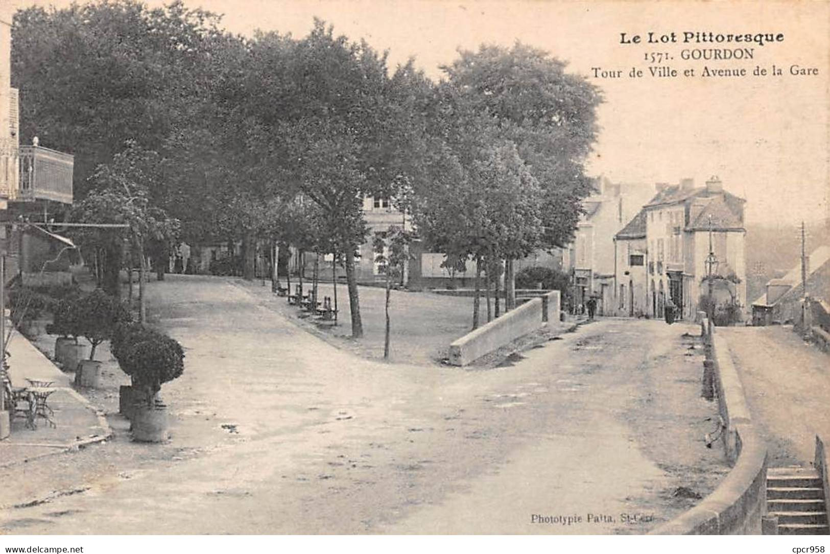 46-AM21888.Gourdon.N°1571.Tour De Ville Et Avenue De La Gare - Gourdon