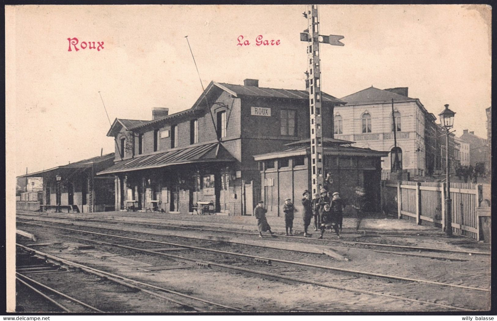 +++ CPA - ROUX - La Gare - Carte Animée  // - Charleroi