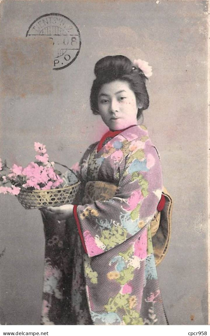 Japon - N°84611 - Jeune Femme En Kimono Portant Des Fleurs Dans Un Panier - Carte Vendue En L'état - Andere & Zonder Classificatie