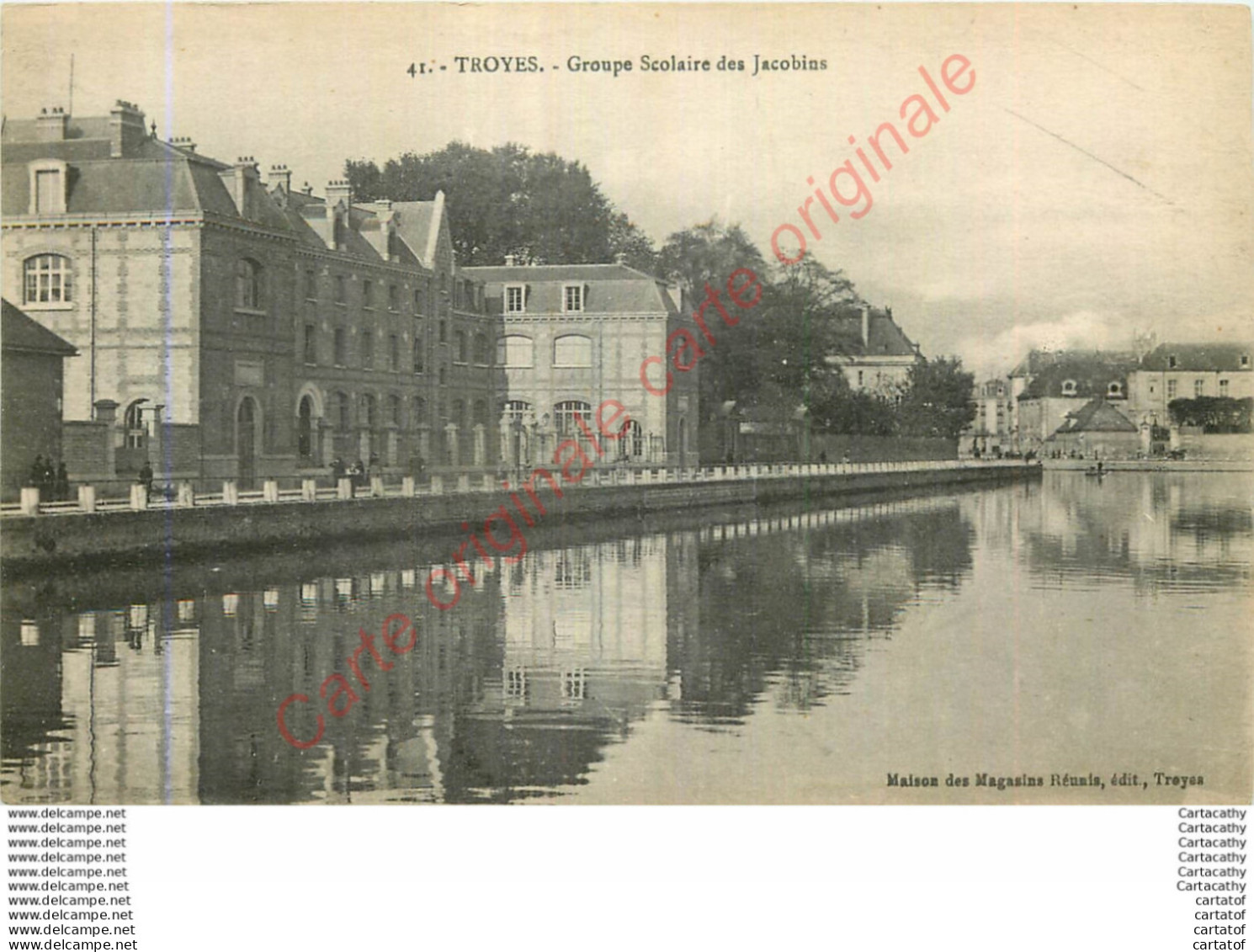 10.  TROYES .  Groupe Scolaire Des Jacobins . - Troyes