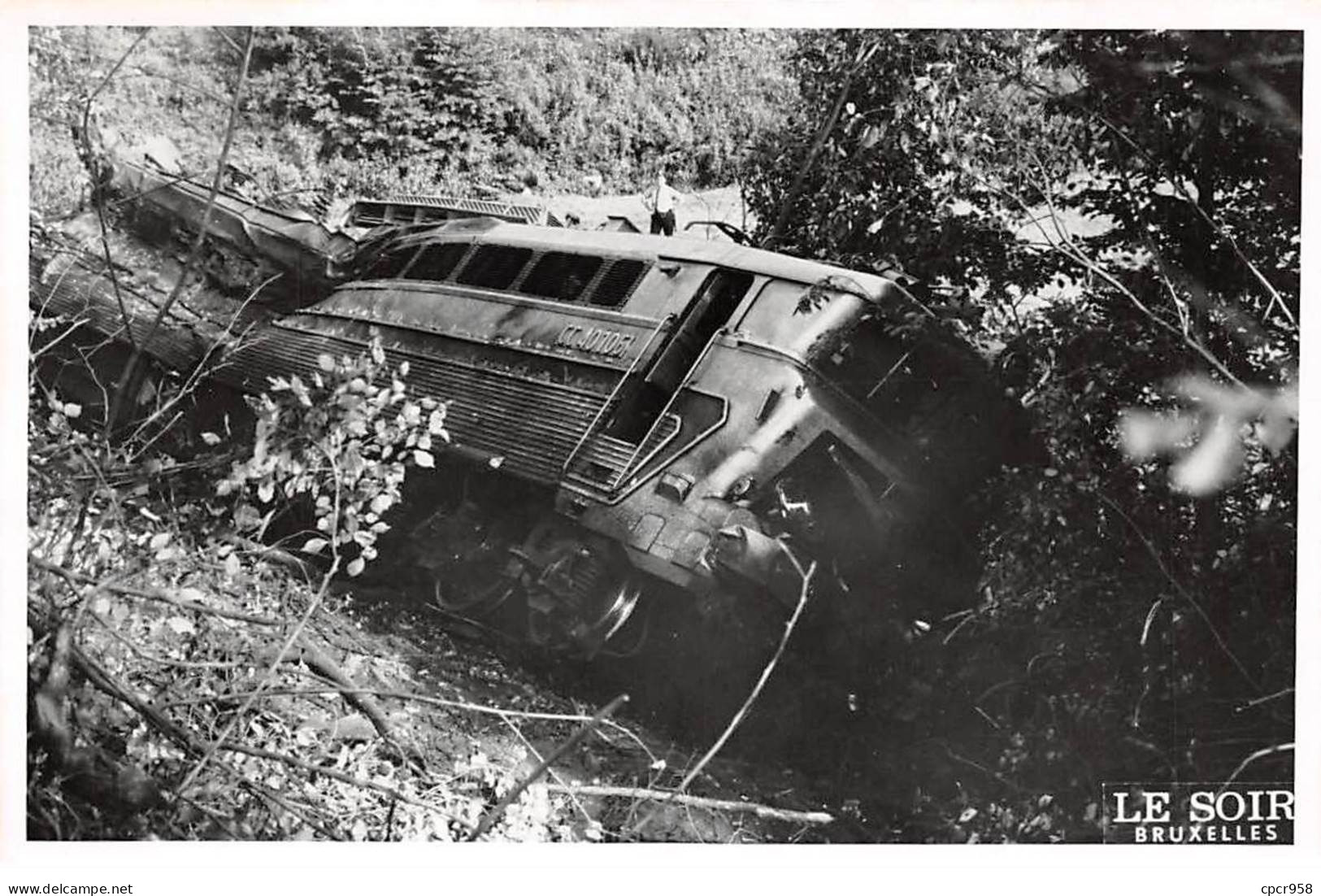 Belgique - N°85924 - HALLE - Accident De Train 1969, La CC 40106 En Tête - Le Soir Bruxelles - Photo Souple - Halle