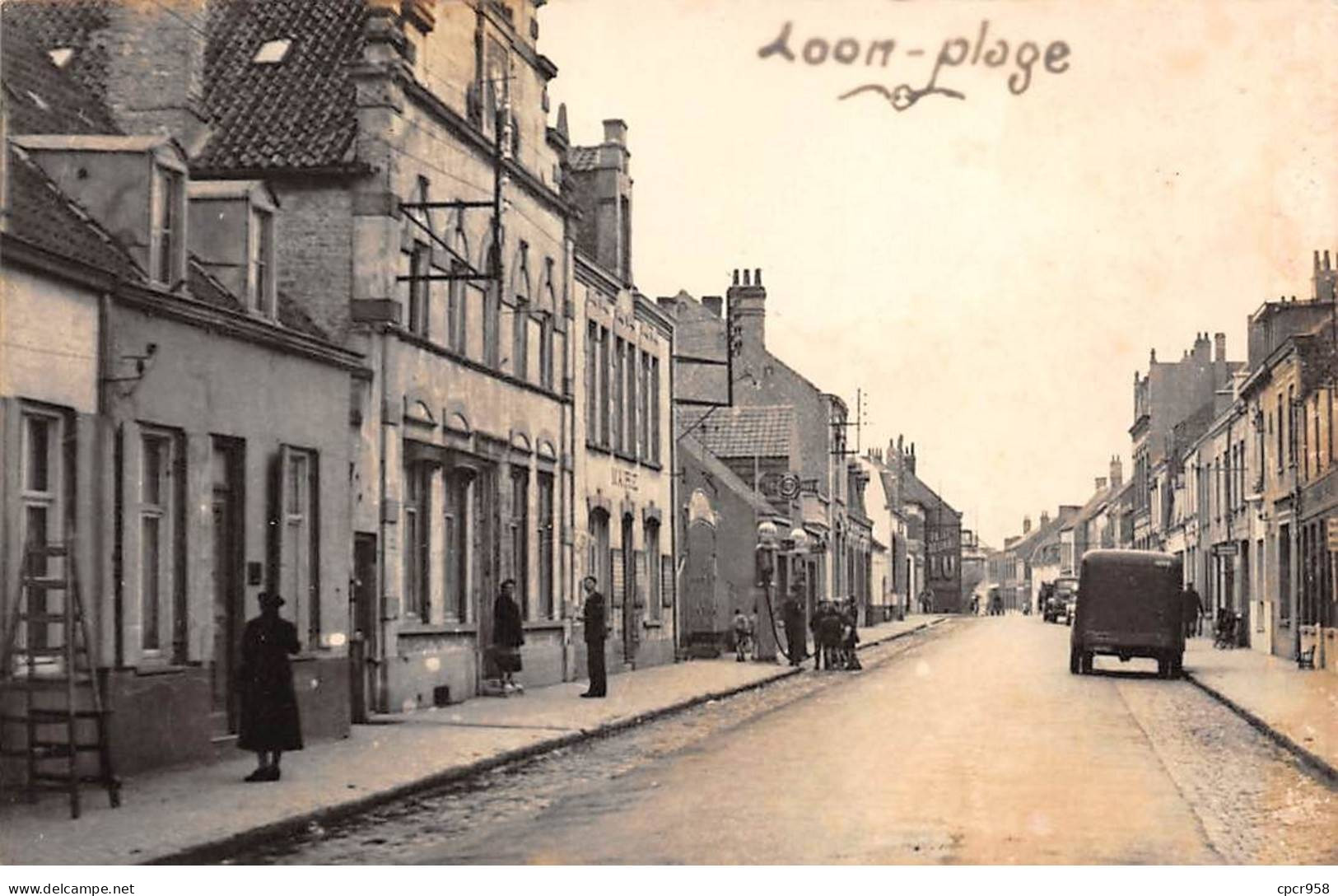 59 - N°85865 - LOMME Plage - Une Rue Avec La Mairie - Carte Photo - Lomme