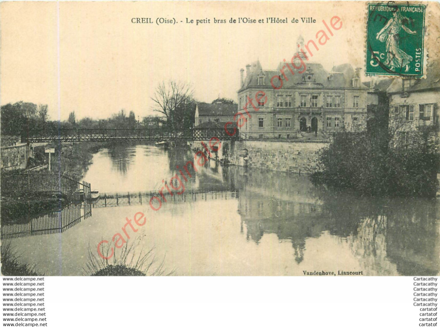 60.  CREIL . Le Petit Bras De L'Oise Et L'Hôtel De Ville . - Creil