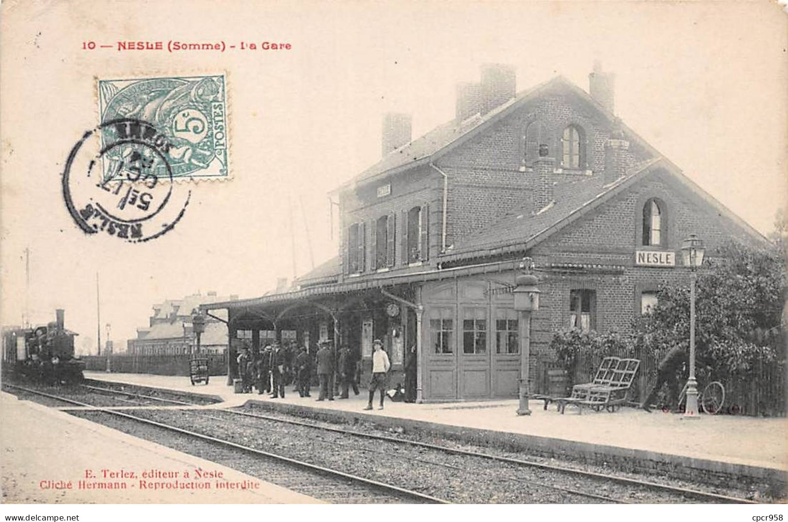 80-AM22482.Nesle.N°10.La Gare.train - Nesle