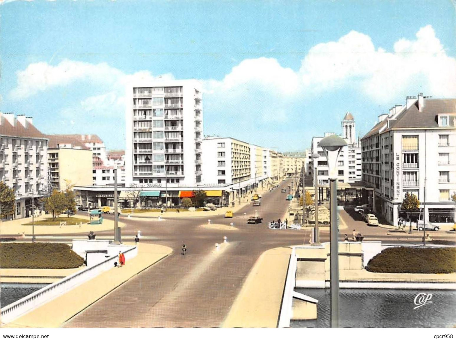 14 - SAN61474 - CAEN - Pont De Vaucelles - Place Du 36e Et Rue Saint Jean - Cie Des Arts - CPSM 10x15 Cm - Caen