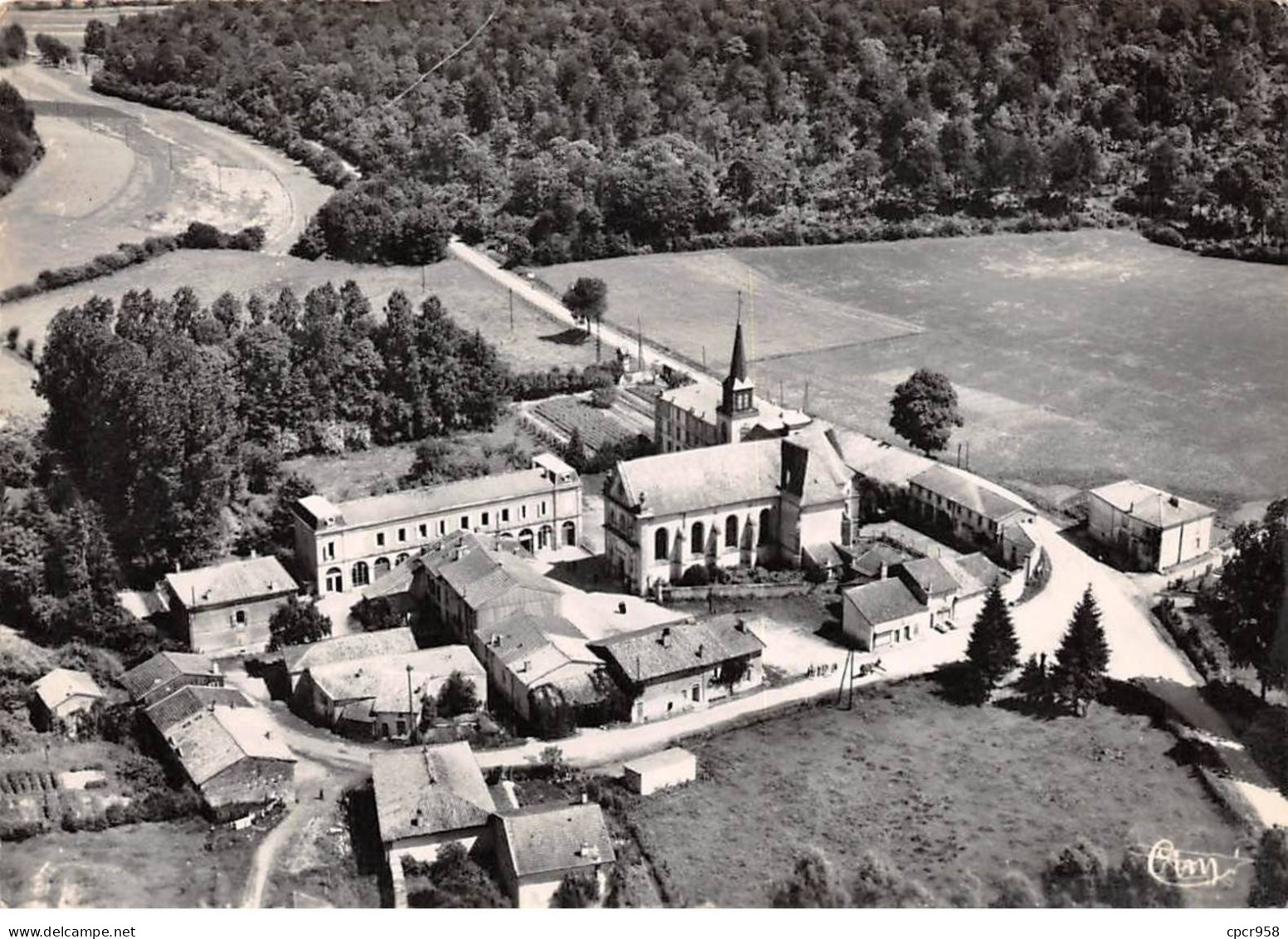 55 - SAN60873 - BENOITEVAUX - Vue Aérienne - Sanctuaire Et Abri Des Pèlerins - Combier 40883 A - CPSM 10x15 Cm - Autres & Non Classés