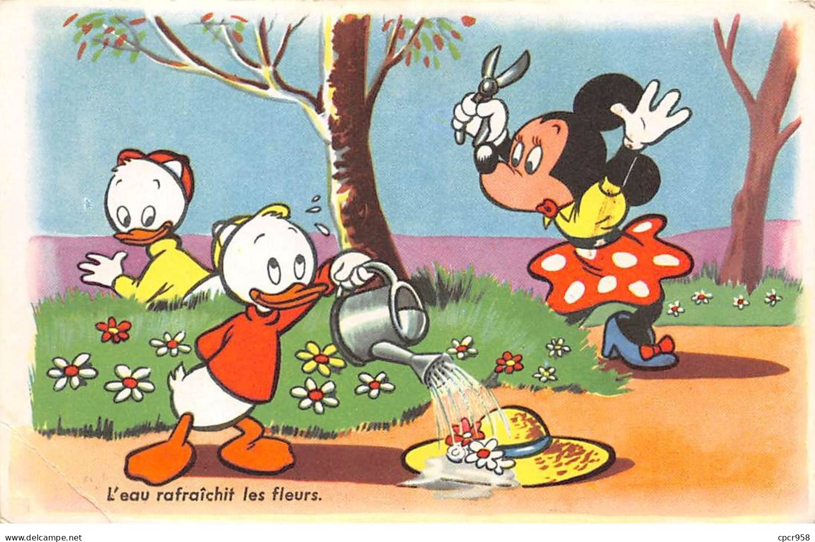 Disney - N°86582 - L'eau Rafraîchit Les Fleurs - Minnie - Carte Pliée Vendue En L'état - Disneyland