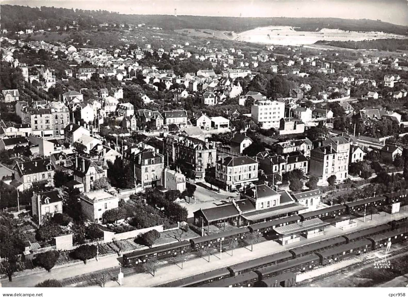 95 - SAN61402 - CORMEILLES EN PARISIS - Place De La Gare - Avenue Foch - Lapie - CPSM 10x15 Cm - Cormeilles En Parisis