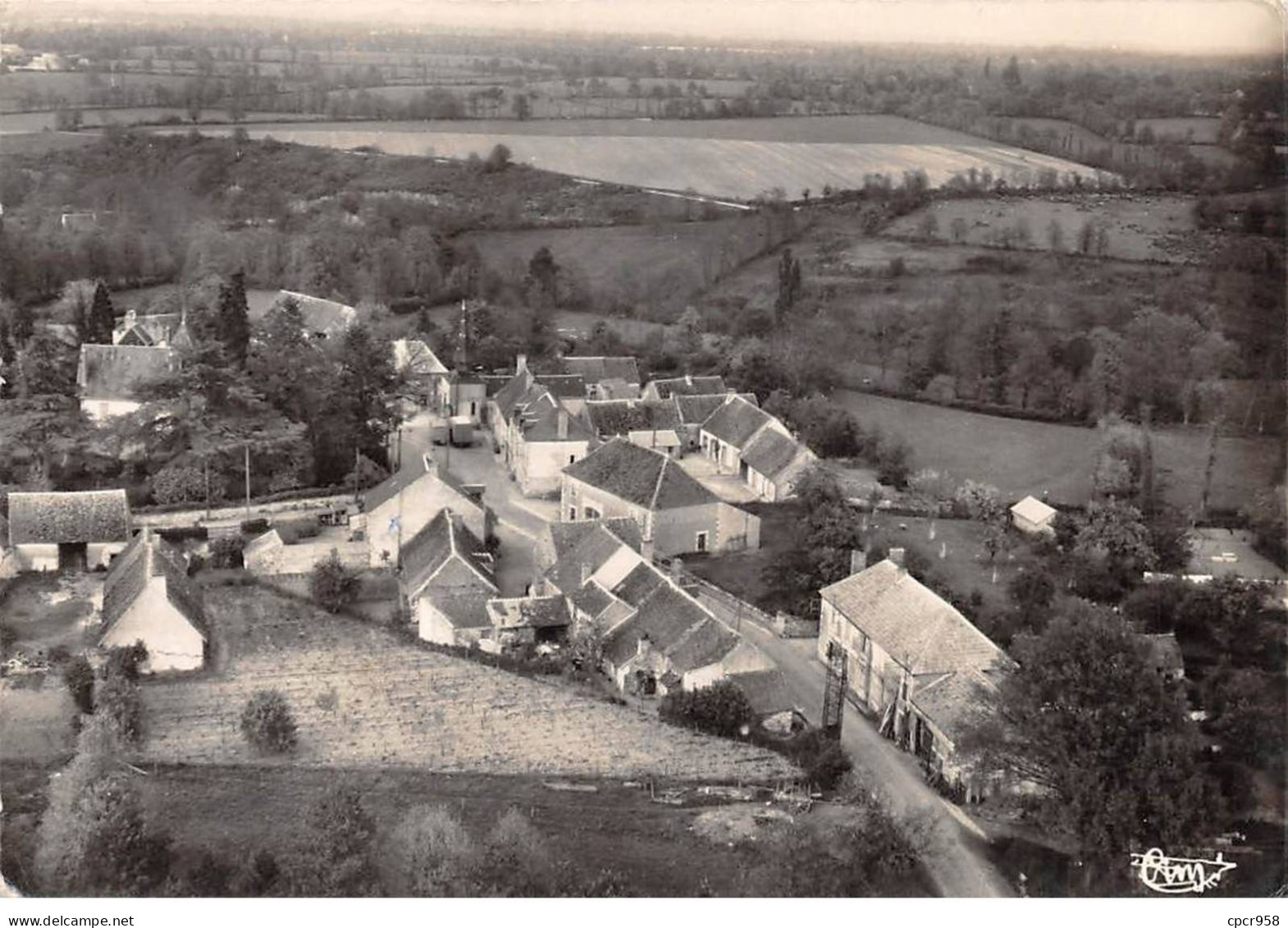 87 - SAN61285 - VERNEUIL MOUSTIER - Vue Générale Aérienne Du Bourg - Combier 20054 - CPSM 10x15 Cm - Other & Unclassified