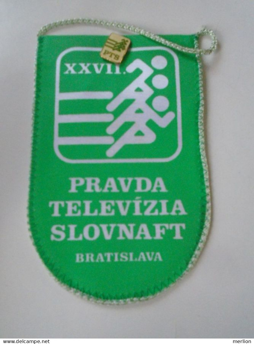 D202169 FANION -Wimpel - Pennon - Slovaktourist  IAAF Meeting Pravda Televizia Slovnaft Bratislava With Pin 170 X 100 Mm - Otros & Sin Clasificación