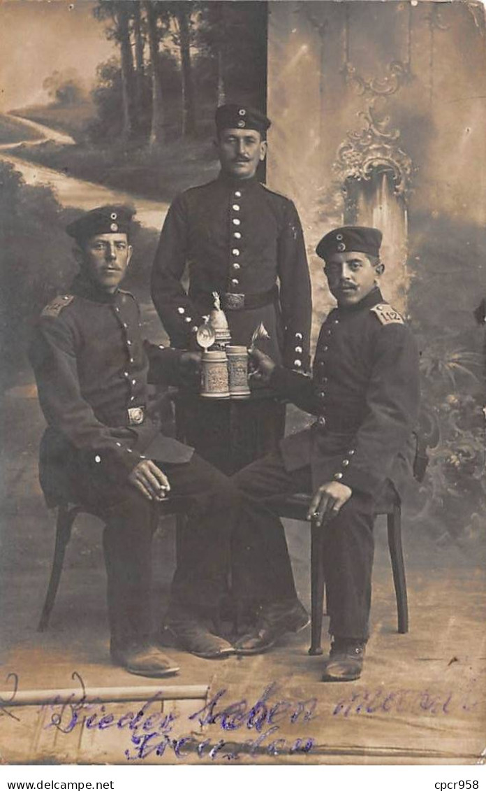 Militaire - N°86433 - Militaires Allemands Trinquant Avec Des Belles Chopes De Bière - Carte Photo - Otros & Sin Clasificación