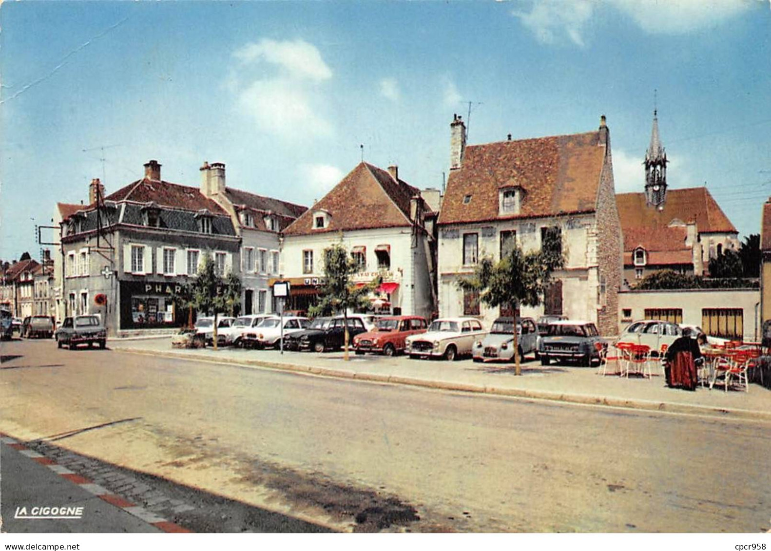 89 - SAN62352 - CHABLIS - Place Du Marché - La Cigogne - CPSM 10x15 Cm - Chablis