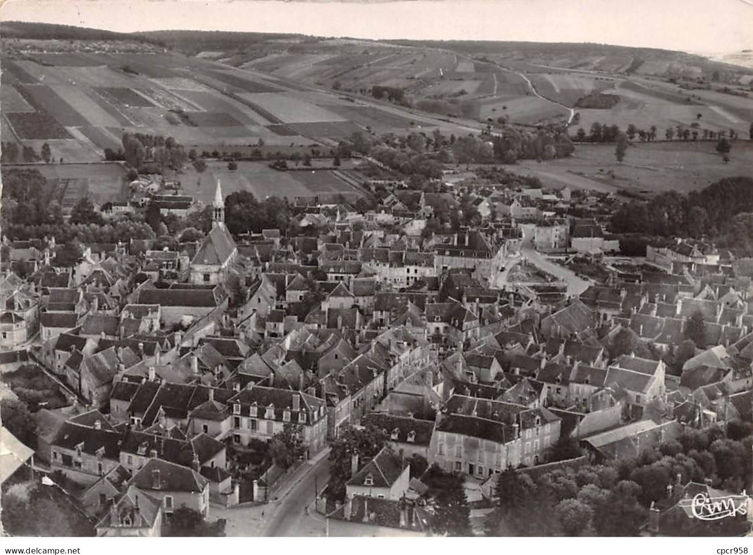 89 - SAN62351 - CHABLIS - Vue Aérienne Et Vignobles Réputés - Combier - CPSM 10x15 Cm -Pli - Chablis