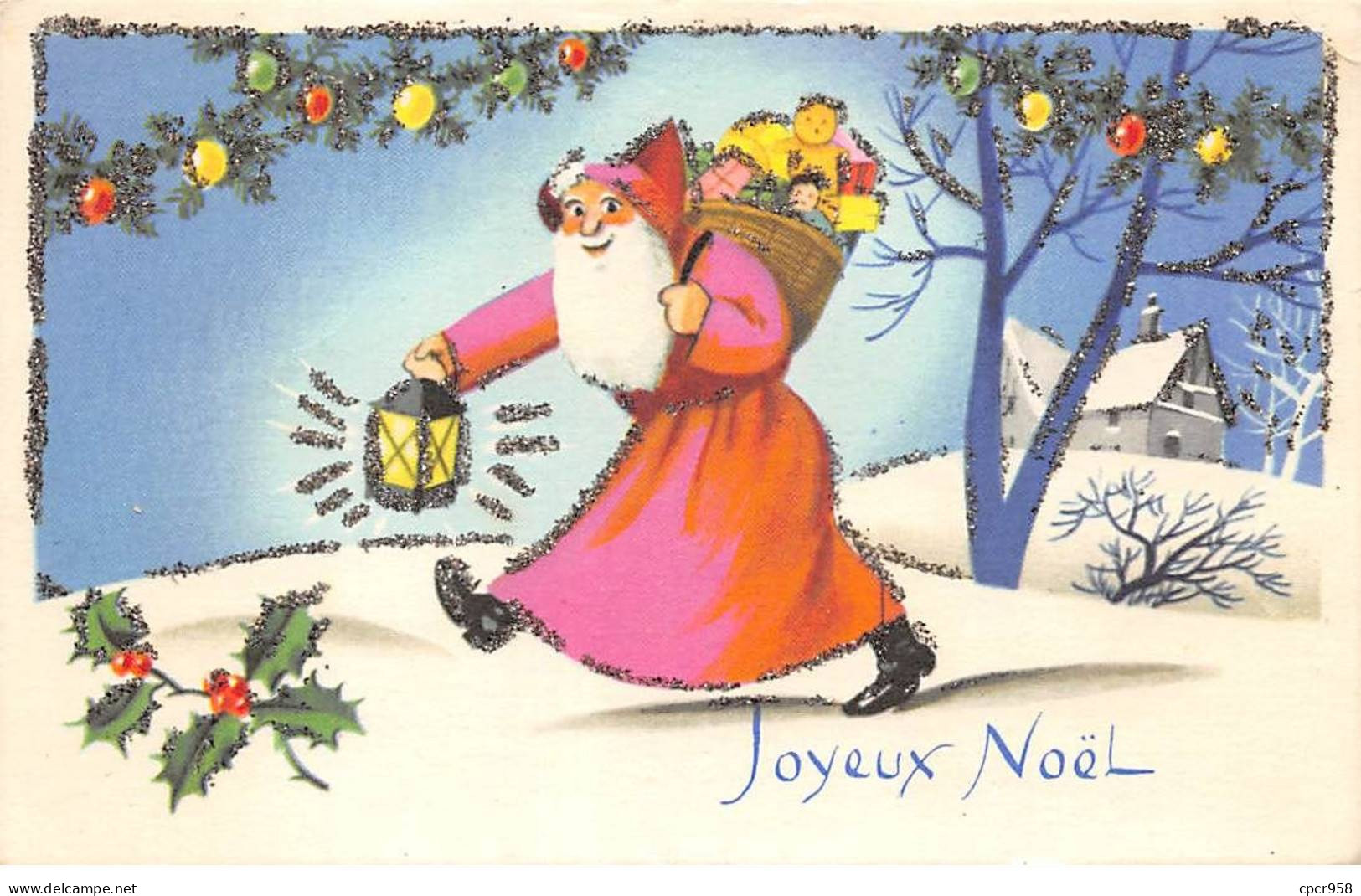Noël - N°89024 - Joyeux Noël - Père Noël Marchant Dans La Neige Avec Une Lanterne - Autres & Non Classés