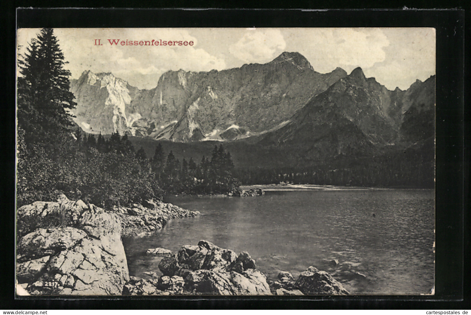 Cartolina Tarvis, Weissenfelsersee, Uferfelsen Und Bergpanorama  - Autres & Non Classés