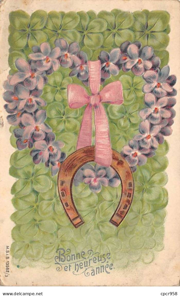 Nouvel An - N°87481 - Bonne Et Heureuse Année - Coeur En Violettes, Et Fer à Cheval - Carte Gaufrée - New Year