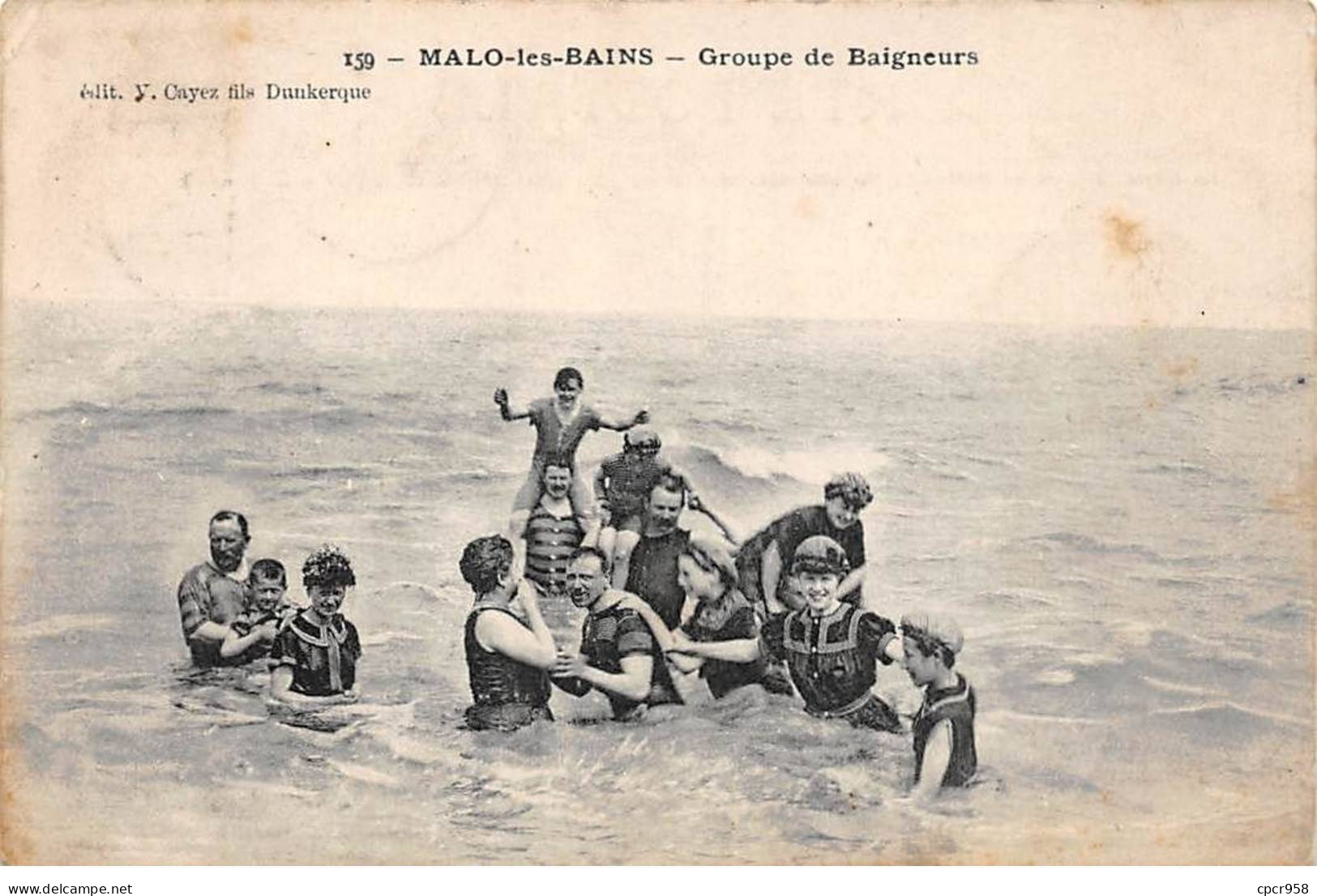 59 - MALO LES BAINS - SAN66936 - Groupe De Baigneurs - Malo Les Bains