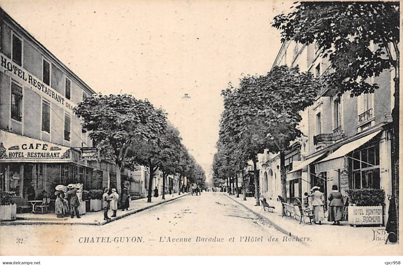 63 - CHATELGUYON - SAN67117 - L'Avenue Baraduc Et L'Hôtel Des Rochers - Châtel-Guyon