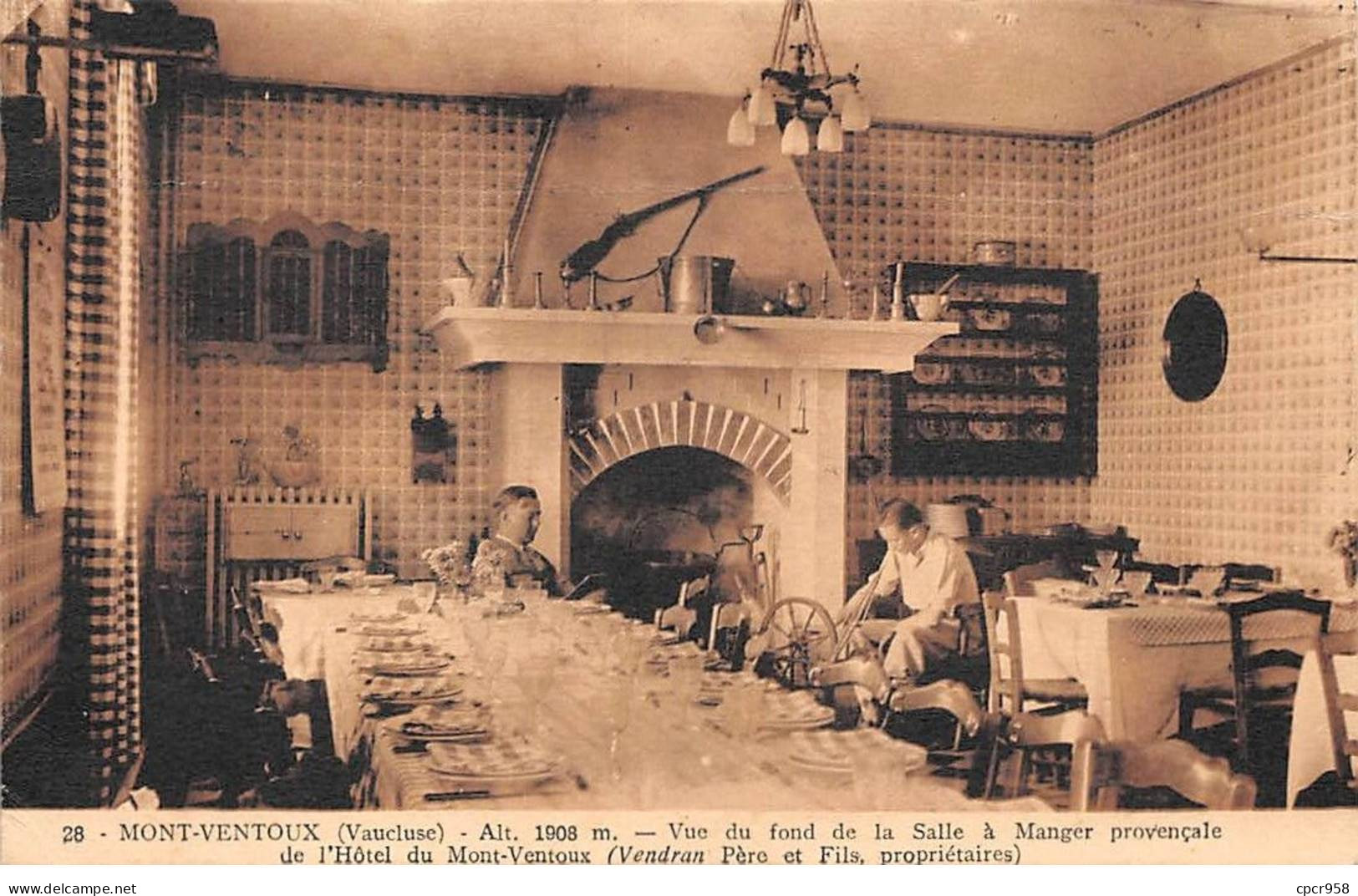 84 - LE MONT VENTOUX - SAN67496 - Vue Du Fond De La Salle à Manger Provençale De L'hôtel Du Mont Ventoux - Autographe - Autres & Non Classés