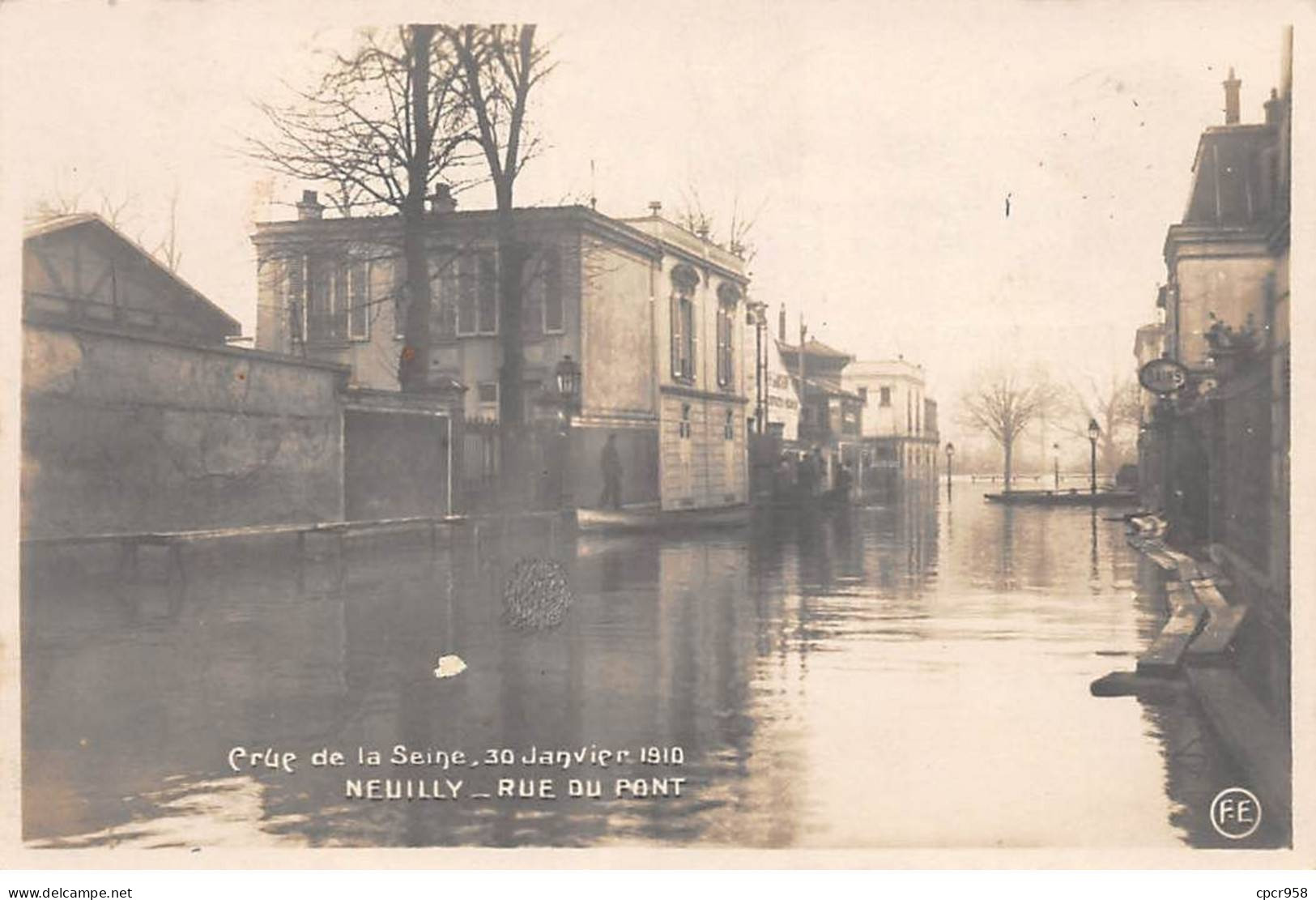 92 - NEUILLY - SAN67675 - Crue De La Seine - 30 Janvier 1910 - Rue Du Pont - Neuilly Sur Seine