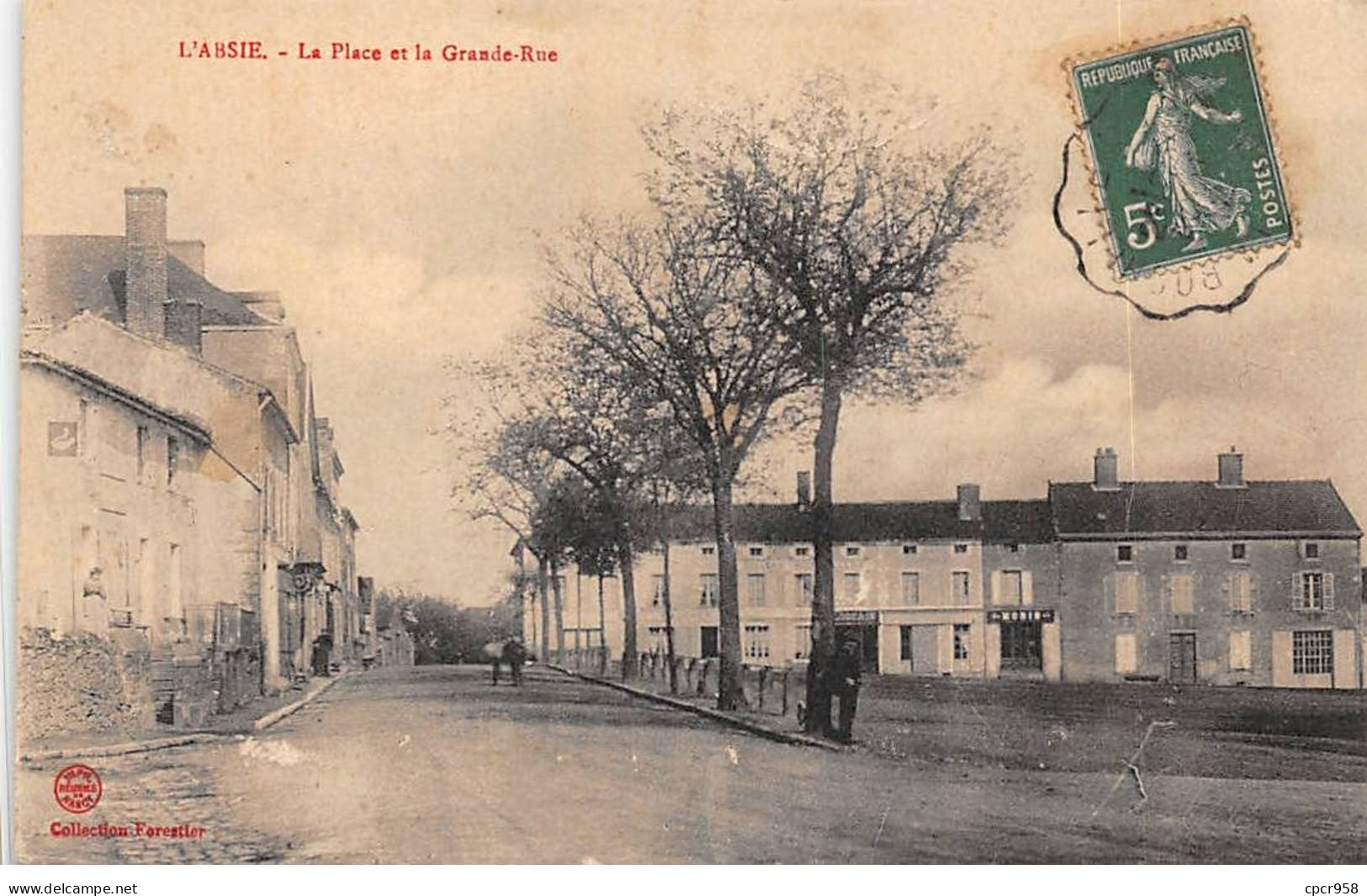 79 - L ABSIE - SAN67469 - La Place Et La Grande Rue - L'Absie