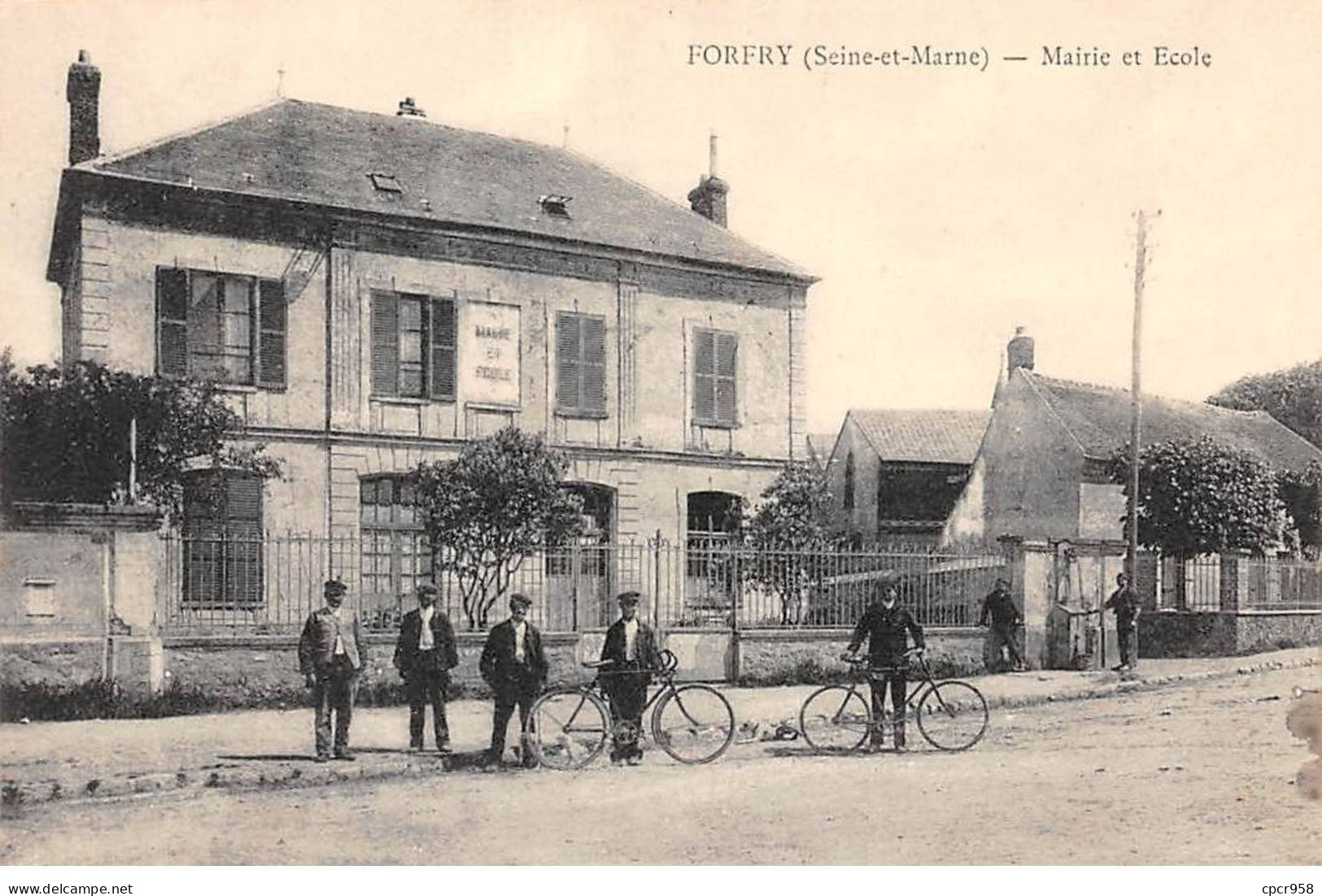 77 - FORFRY - SAN67375 - Mairie Et Ecole - Autres & Non Classés