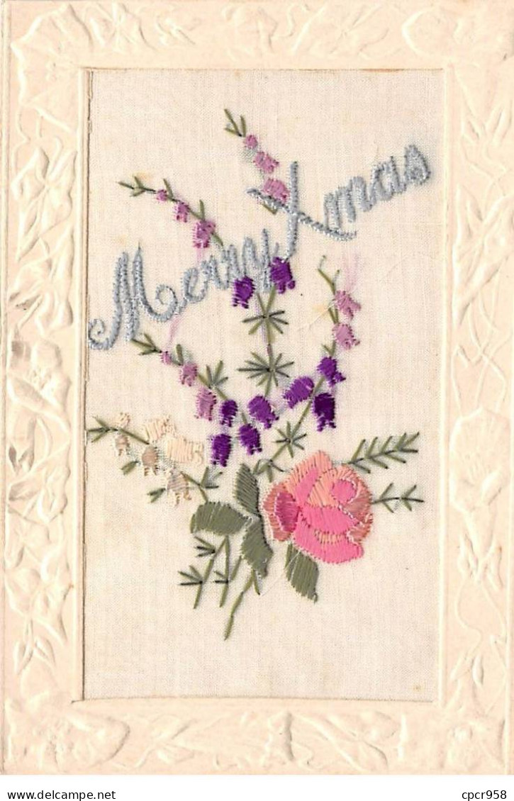 Fantaisie - N°89227 - Brodées - Merry Xmas - Fleurs Dont Une Rose - Ricamate