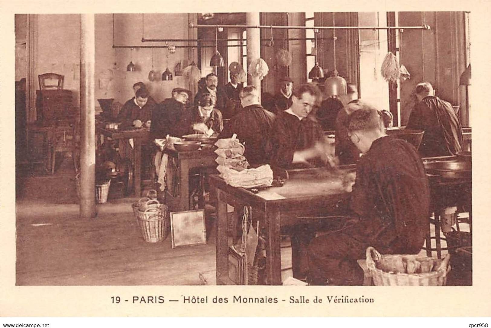 Métiers - N°89203 - Paris - Hôtel Des Monnaies N°19 - Salle De Vérification - Industry