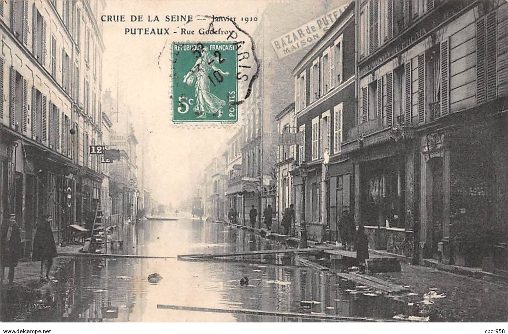 92 - PUTEAUX - SAN67669 - Janvier 1910 - Rue Godefroy - Puteaux
