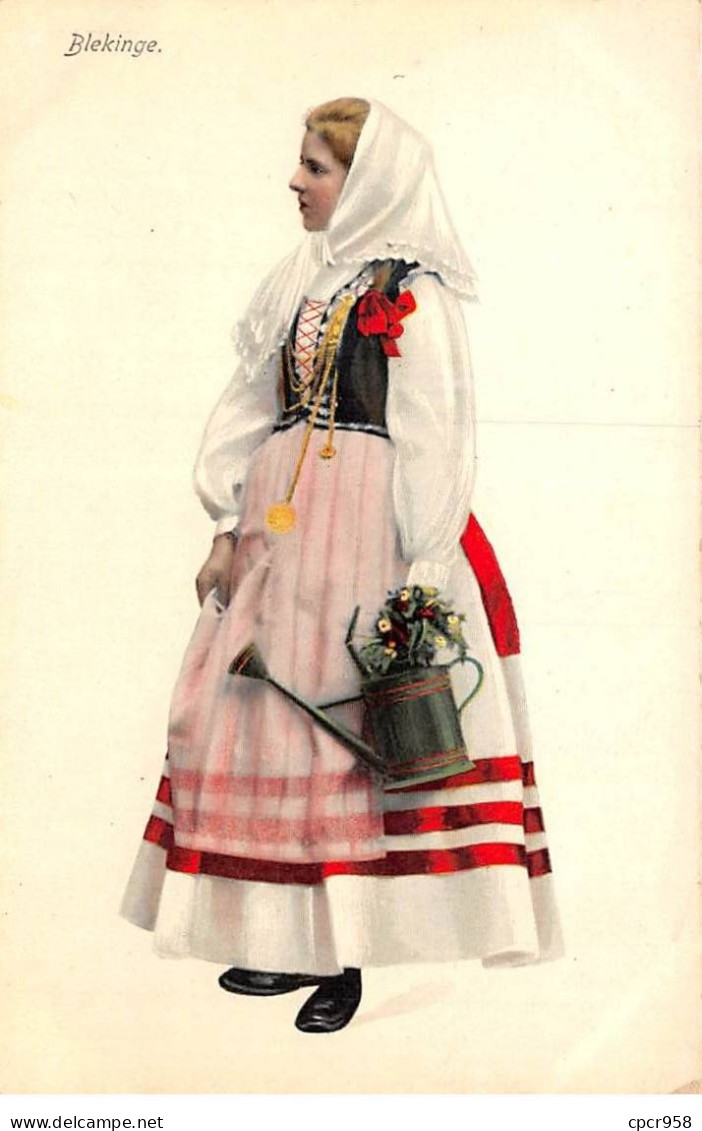 Suède - N°89364 - Blekinge - N°2244 - Femme Tenant Un Arrosoir - Schweden