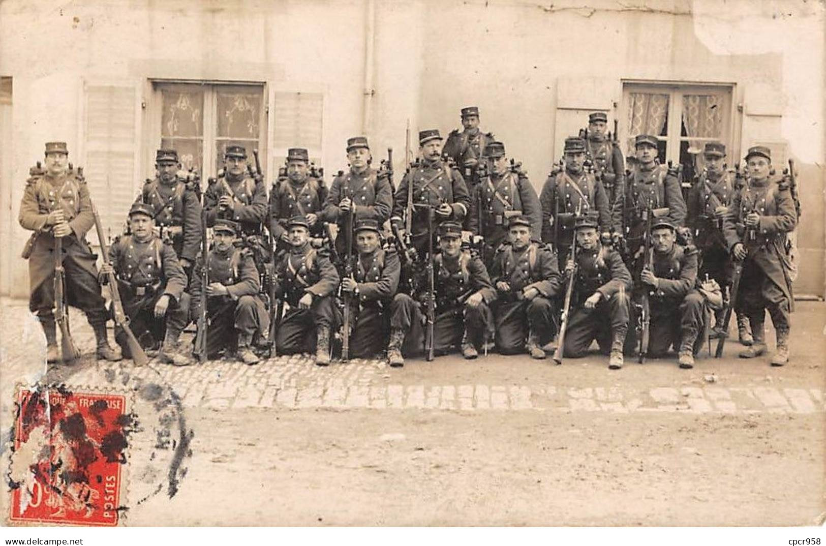 54 - N°90424 - LUNEVILLE - Militaires Avec Leur Paquetage, Devant Une Maison - Carte Photo - Luneville