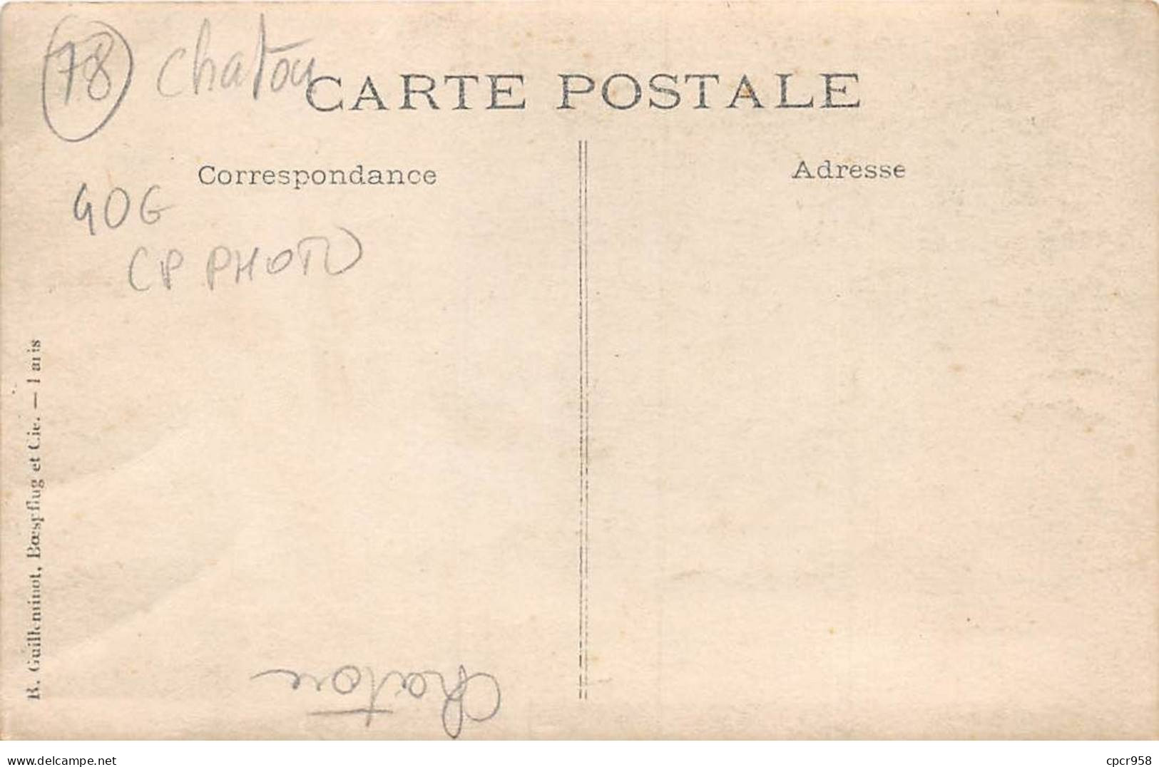 78 - N°90551 - CHATOU - Groupe D'hommes Portant Des Blouses Et Des Documents - Carte Photo - Chatou