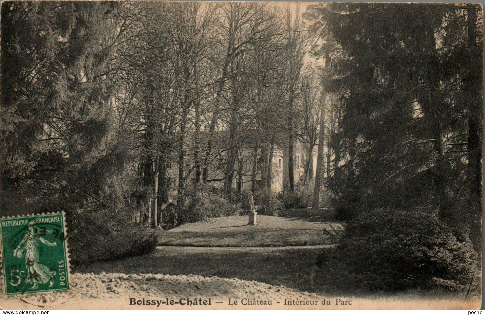 N°915 W -cpa Boissy Le Chatel -le Château -intérieur Du Parc- - Autres & Non Classés