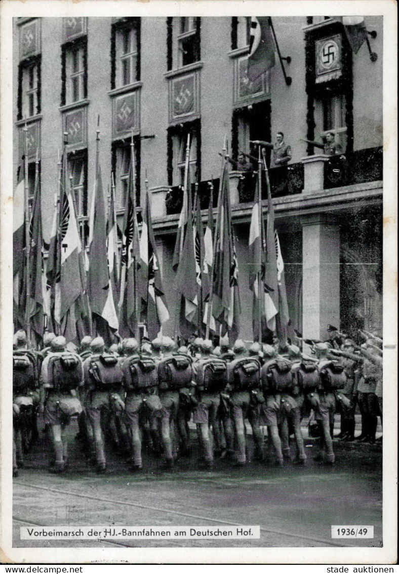 REICHSPARTEITAG NÜRNBERG 1936 WK II - Intra 1936/49 Vorbeimarsch Der HJ-Bannfahnen Am Deutschen Hof S-o I-II - War 1939-45