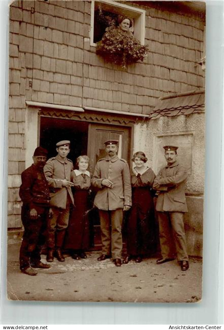 39871405 - Drei Landser In Uniform Mit Zwei Frauen - War 1914-18