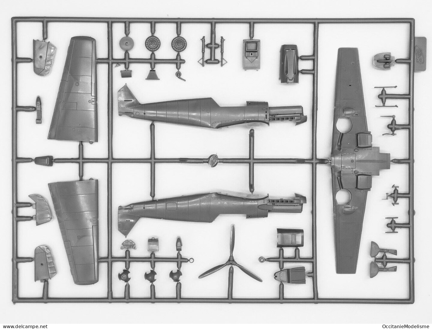 ICM - MESSERSCHMITT Bf 109E-7 / Trop Chasseur Allemand Maquette Kit Plastique Réf. 72133 Neuf NBO 1/72 - Aerei