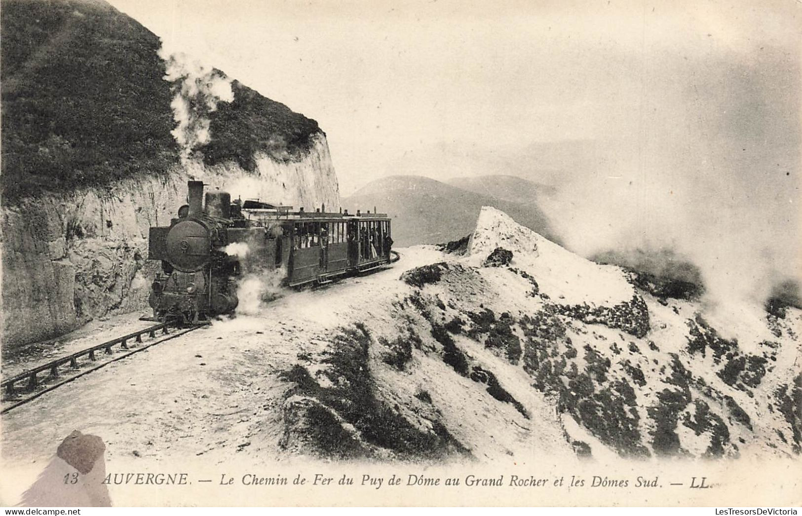 FRANCE - Auvergne - Vue Sur Le Chemin De Fer Du Puy De Dôme Au Grand Rocher Et Les Dômes Sud - Carte Postale Ancienne - Auvergne Types D'Auvergne