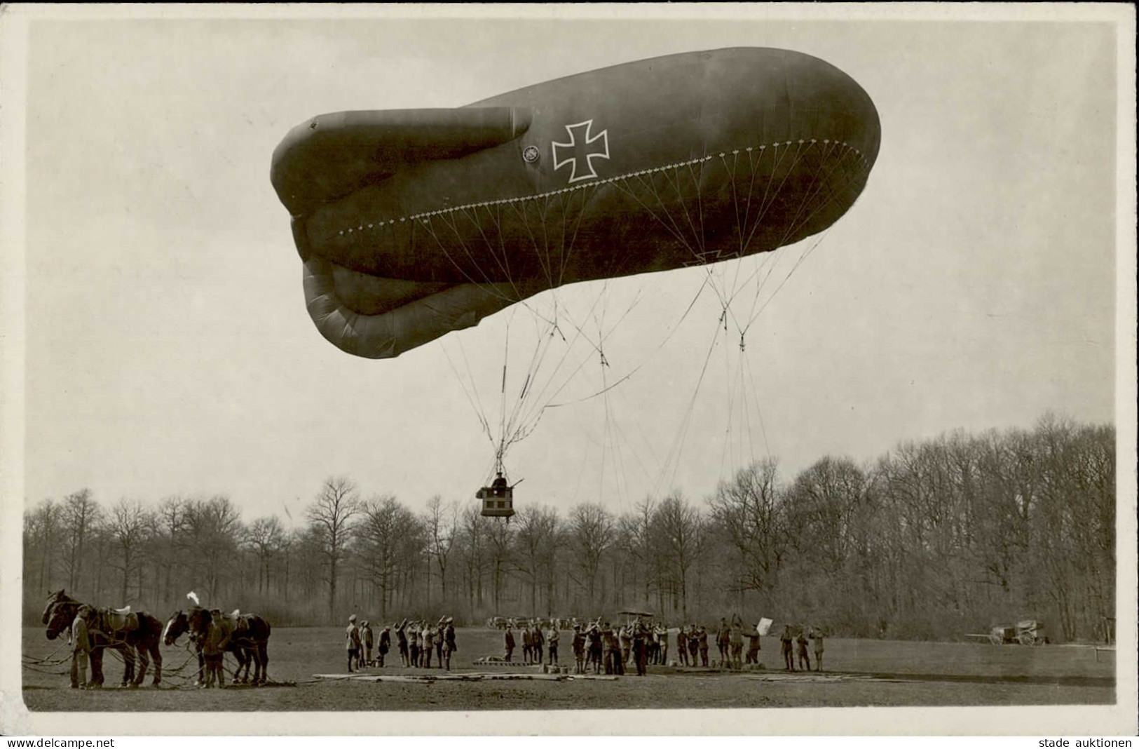 Ballon Aufstieg II (Gebauchsspuren) - War 1914-18