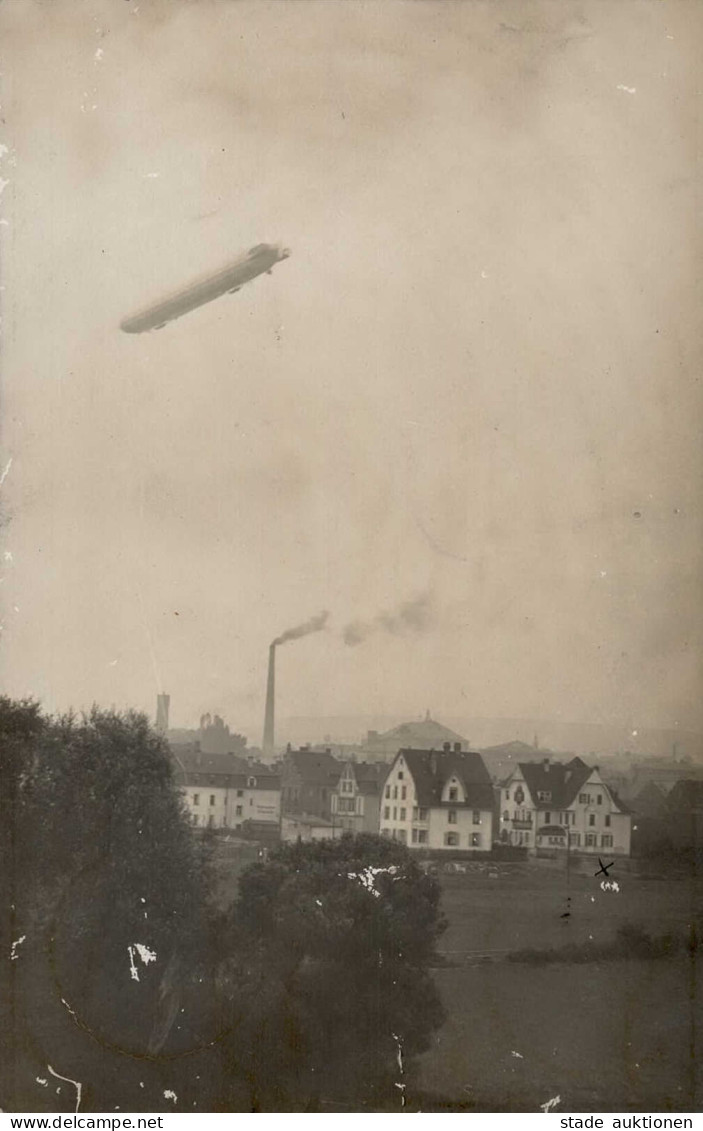 Zeppelin über Bayreuth Foto-AK I-II Dirigeable - Luchtschepen