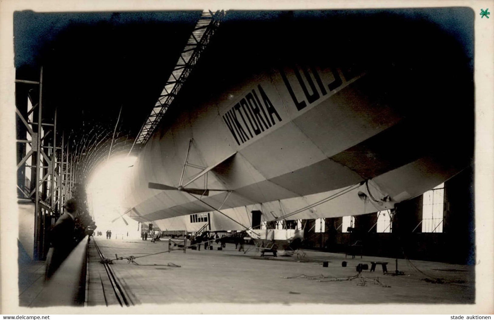 Zeppelin Frankfurt / Main Zeppelin Viktoria Luise In Der Luftschiffhalle I-II Dirigeable - Dirigeables